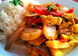 Receta de Pollo Saltado (Pollo salteado al estilo peruano)