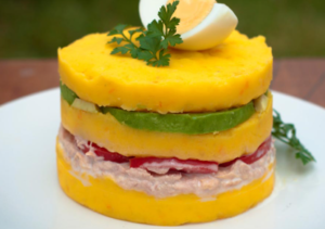 Receta de Ensalada peruana de patatas y pollo (Causa Rellena)